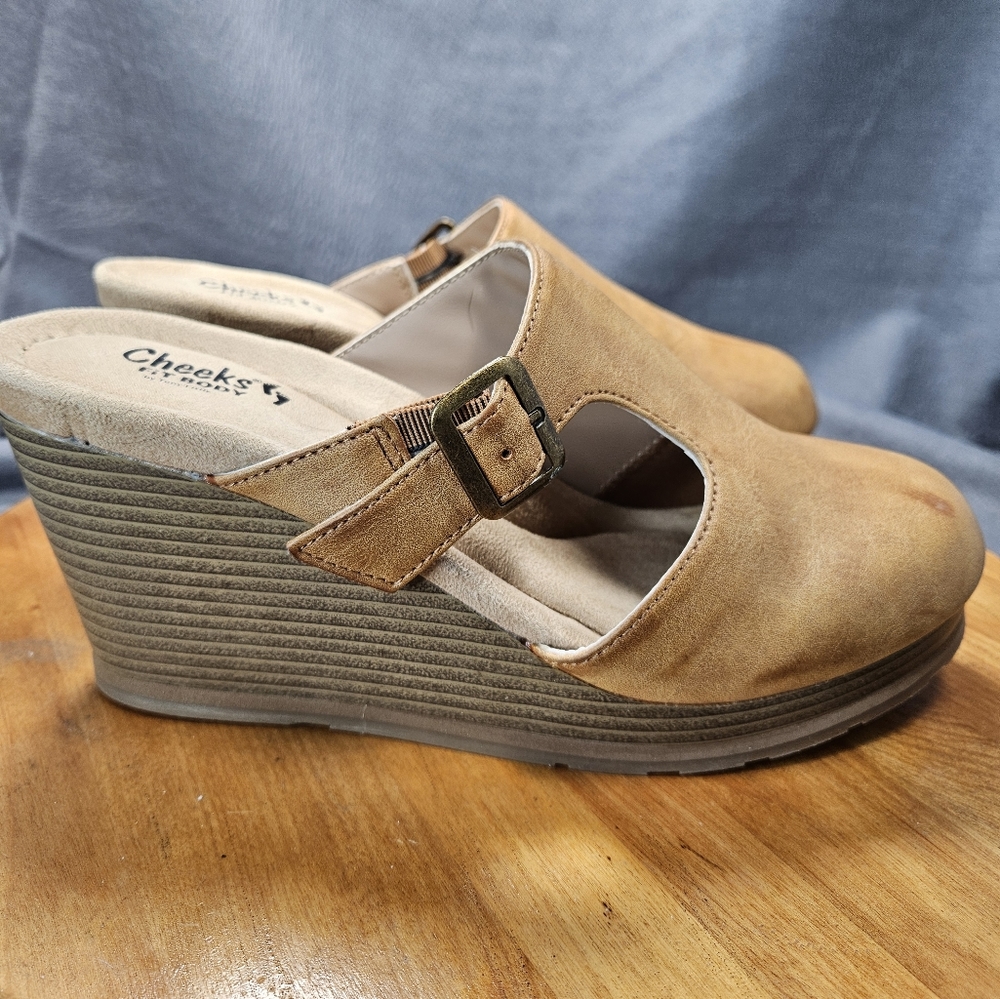 Tony Little Cheeks Clogs - Picture 10 of 10